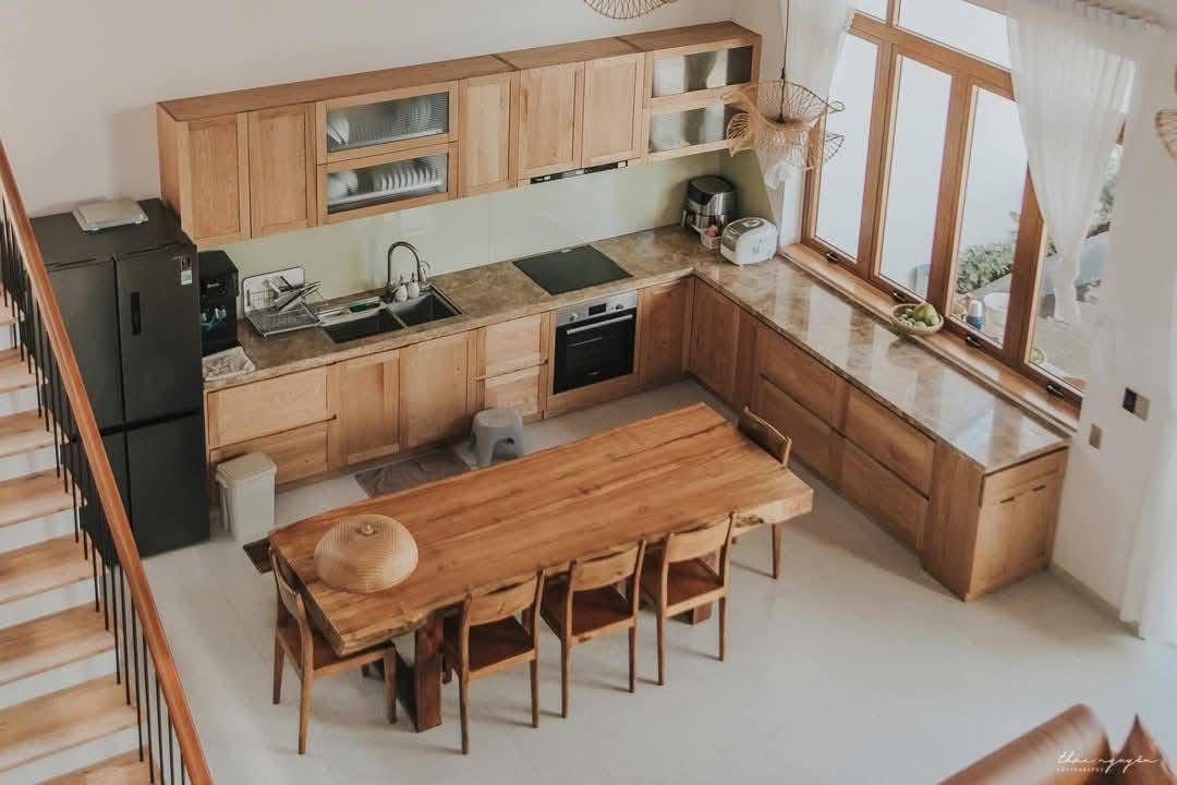 The Art of Classic KITCHEN: Inside a Traditional Home The Art of Classic KITCHEN: Inside a Traditional Home